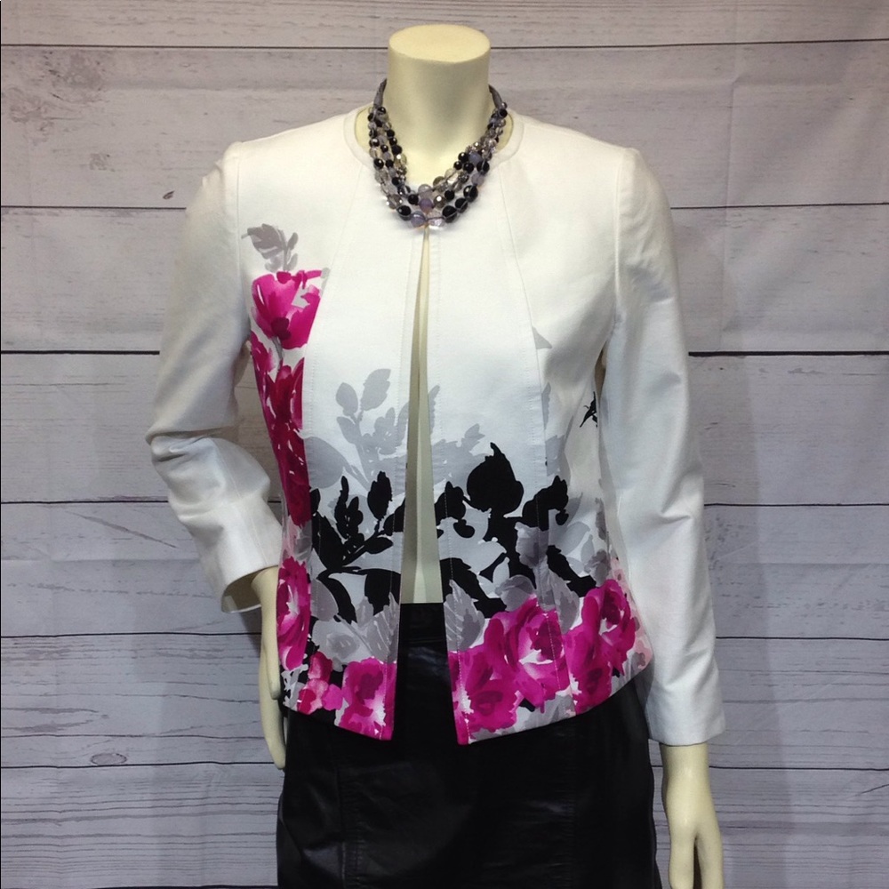Chelsea Rose Blazer Size 6 White Pink Roses